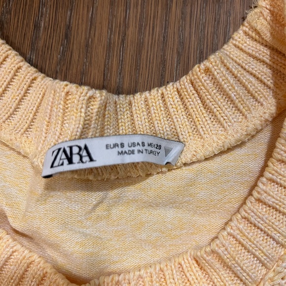 Knit sweater vest - Picture 2 of 2